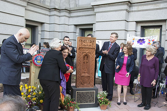 Khachkar being unveiled by Colorado state officials (Photo by Kevo Hedeshian)