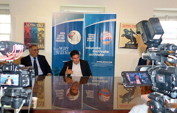 Development Foundation of Armenia (DFA)’s Garen Mikirditsian (right) discussing U.S. – Armenia investment opportunities during a July 13th roundtable, moderated by the ANCA’s Aram Hamparian (left).