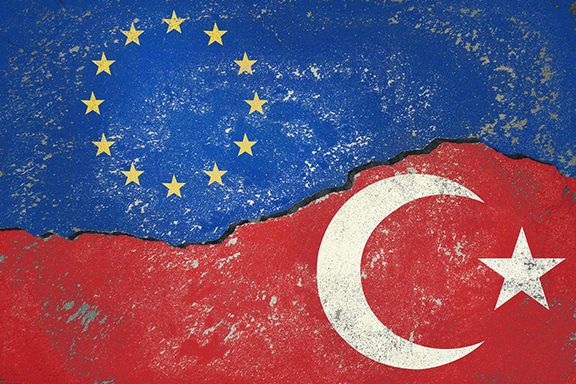 European Parliament called to suspend talks on Turkey's EU membership bid