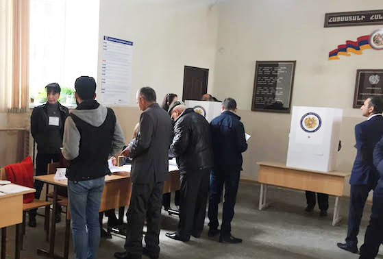 Voters cast their ballots on April 2 at a polling station in downtown Yerevan  (Asbarez Photo: Ara Khachatourian) 