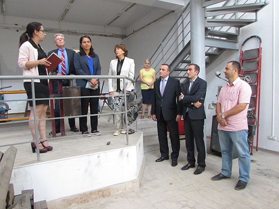Congresswoman Tulsi Gabbard visited the Vocational School in Shushi, which provides professional vocational training to over 450 students every year. (Photo: gabbard.house.gov)