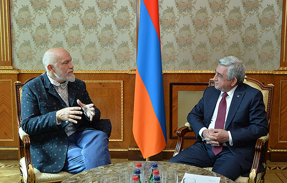 John Malkovich and Serge Sarkisian (Photo: Press Service of the President of Armenia)
