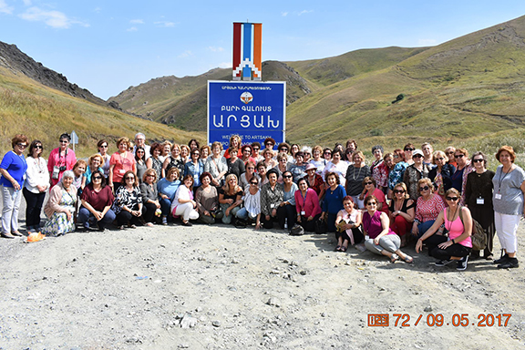 Tour Participants arrive at the border of Artsakh from the Vardenis Highway