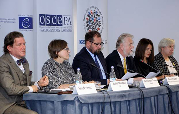 Members of the OSCE election monitoring group hold a press conference in Yerevan on December 10, 2018