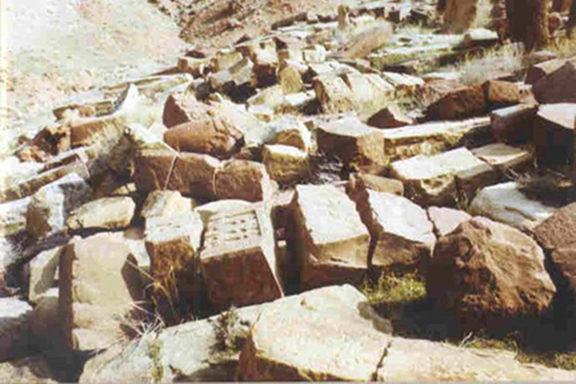 Armenian Khatchkars destroyed in Djulfa