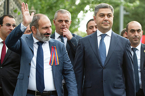 Prime Minister Nikol Pashinyan with Artur Vanetsyan, the NSS head who was fired on Sept. 16