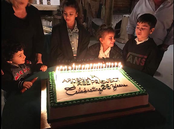 Raffi and Hilda Santikian hosted a warm and lively gathering at their vineyard to celebrate ATP’s 25th anniversary; the youngest guests blew out the candles on ATP’s birthday cake