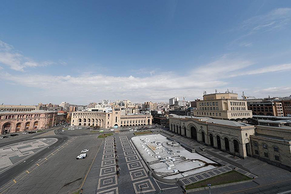 The streets of Yerevan are empty (Photo by ArmRadio)