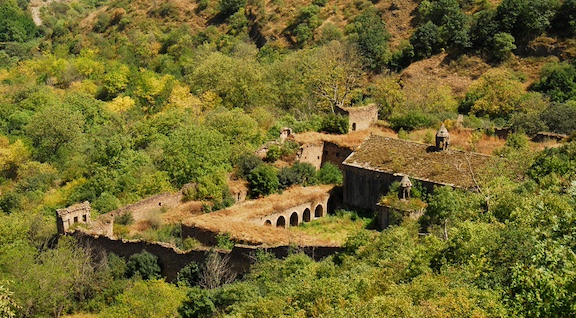 Long-lost Medieval Spring Uncovered at 17th-century Tatev Monastery